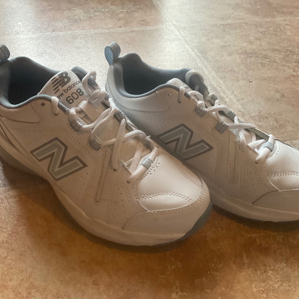 New Balance Women's WIDE 608 V5 Cross Trainer ! BRAND NEW! Women’s 8.5